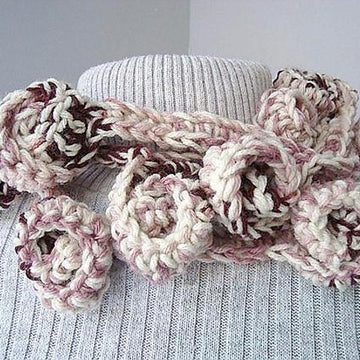 067, LARIAT OF ROSES COWL