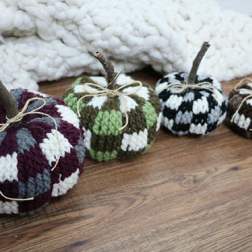 Bulky & Quick Plaid Pumpkins