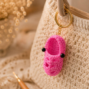 Crochet Crocs Keychain Pattern | Mini Shoe Keychain PDF Crochet Pattern