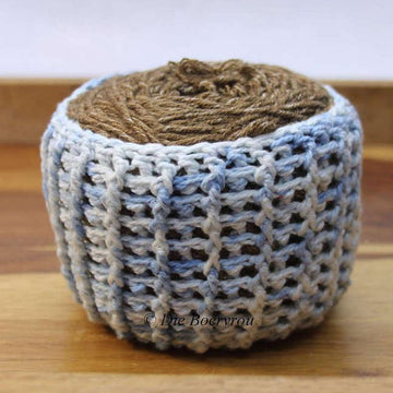 Yarn Cake Cozy (100g cakes)