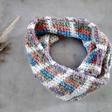 029- Striped infinity cowl