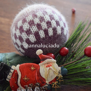 Knit Christmas ornaments