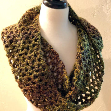 Woodland Cozy Cowl