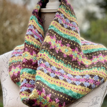 Stranded Colourwork Cowl