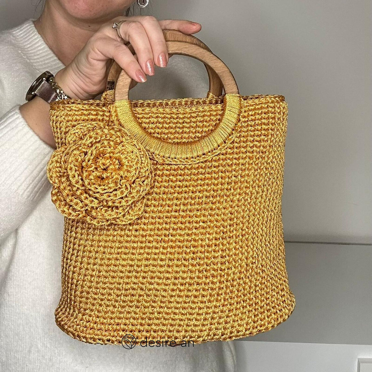 FLORAL HANDLE BAG