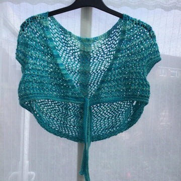 Seascape shrug