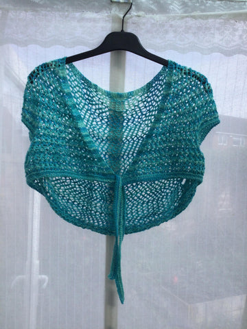Seascape shrug
