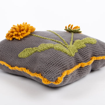 Dandelion cushion