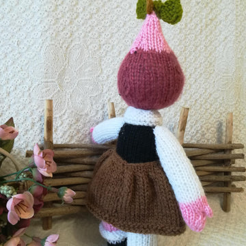Toy Knitting Patterns -Knit doll Gir Radish