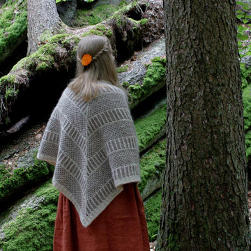 Alternating Rhythm Shawl