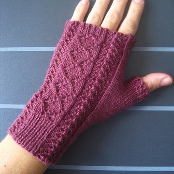 Briony Lace Mitts