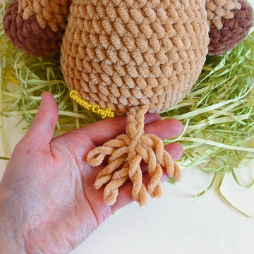 Cinnamon, the Highland Cow / Zimt, die Schottische Hochlandkuh (Low Sew)