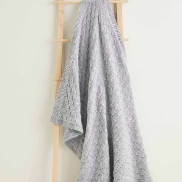 Blanket in Hayfield Bonus Chunky - 10227 - Leaflet