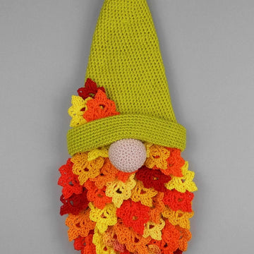 Autumn Gnome for doors & walls - simple from scraps of yarn