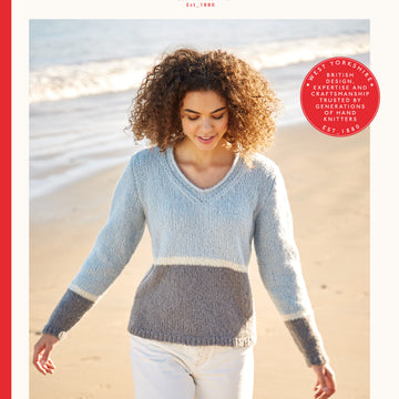 Jumper in Sirdar Girlfriend - 10052 - Leaflet