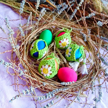 Daisy Decor For Easter Eggs