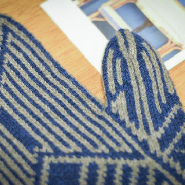 Jazz Age Mittens