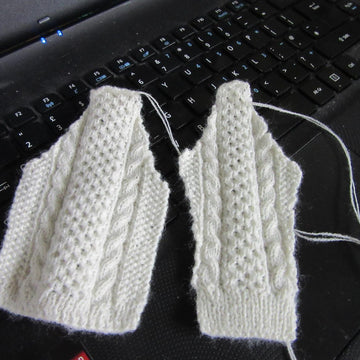 1:6th scale Man's Aran cardigan