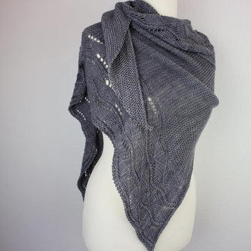 Knitting Pattern asymmetrical Shawl "The Young Mouse"