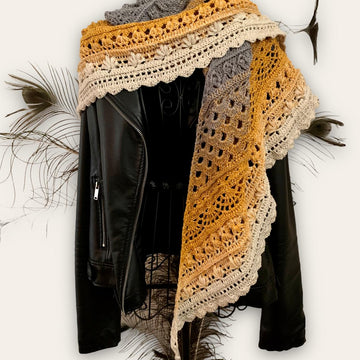Triangular Scarf "Balta"