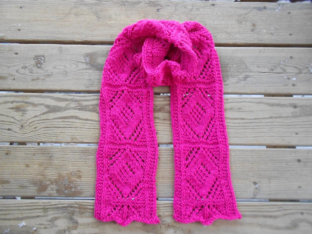 Lattice and Diamonds Scarf