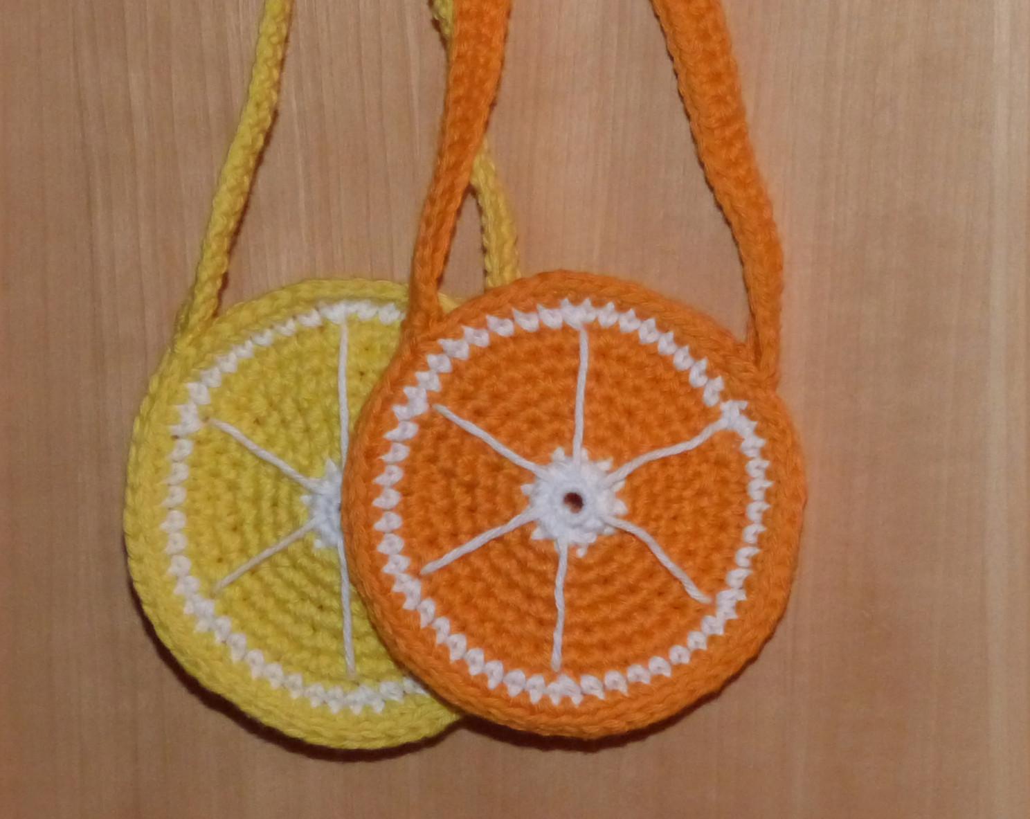 Fruit neck pouches