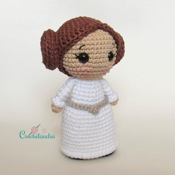 Leia and Solo amigurumi dolls - crochet patterns by Crochelandia