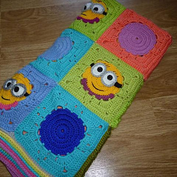 Baby minion inspired blanket