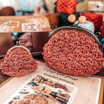 Vintage coin purse & clutch