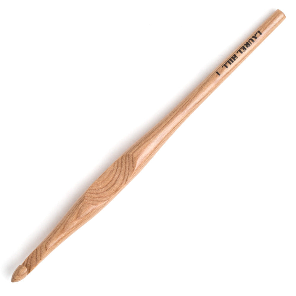 Laurel Hill Trai Crochet Hook Set Sizes D-M