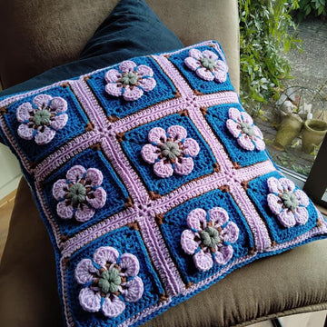 Vintage Flowers Cushion US Terms