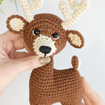 Deer crochet pattern, Christmas reindeer amigurumi pattern