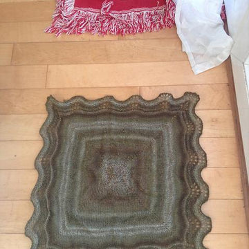 Simple and Elegant Blanket for Everyone