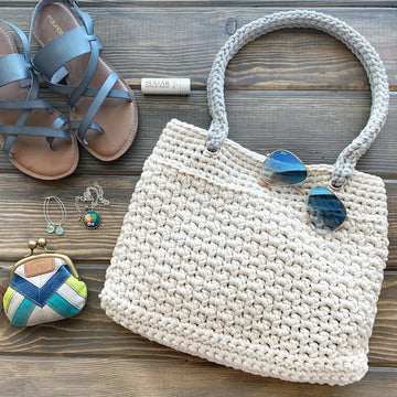The Mega Tote 060