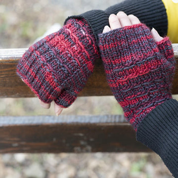 Light Side Mittens