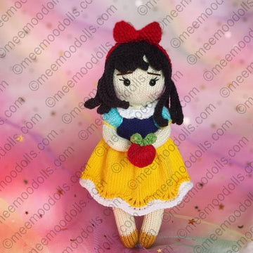 Snow White Knitting Princess