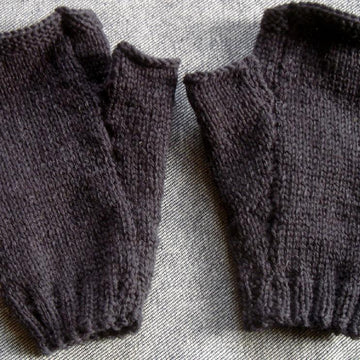 Roses fingerless gloves