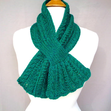 Kelly Keyhole Scarf