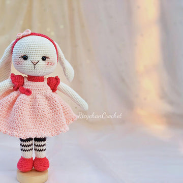 Lucie the bunny