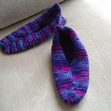 Shannon - 8ply easy knit slippers
