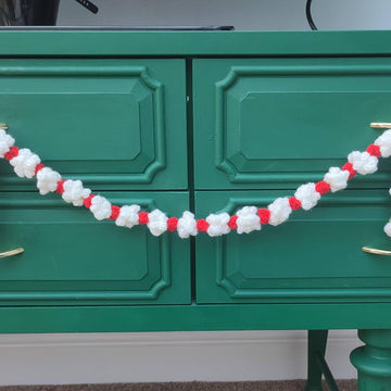 Crochet Christmas Berry & Popcorn Garland