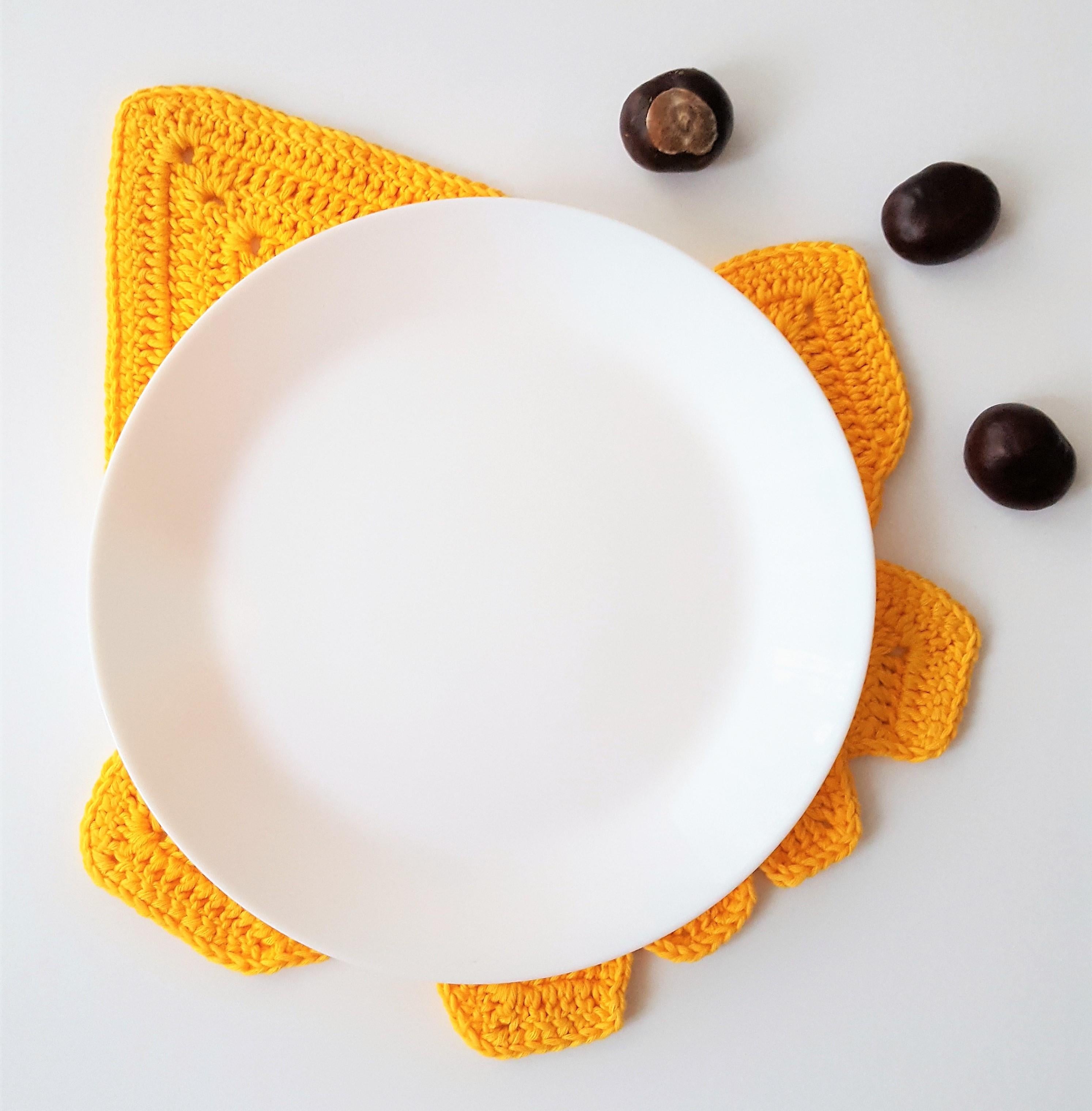 Autumn leaf table mat and coaster