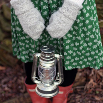 Lamplight Mittens