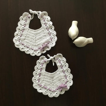 Camellia Baby Girl Bib & Bonnet Set N 484