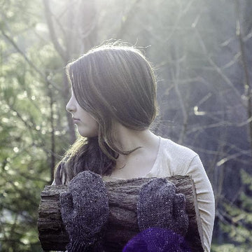 The Woodcutter's Daughter Mittens