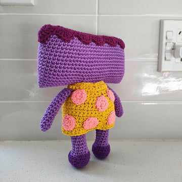 GUMMY DOLL