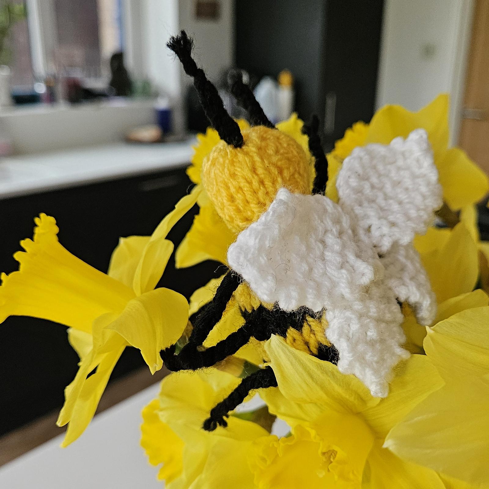 Knitted Bees