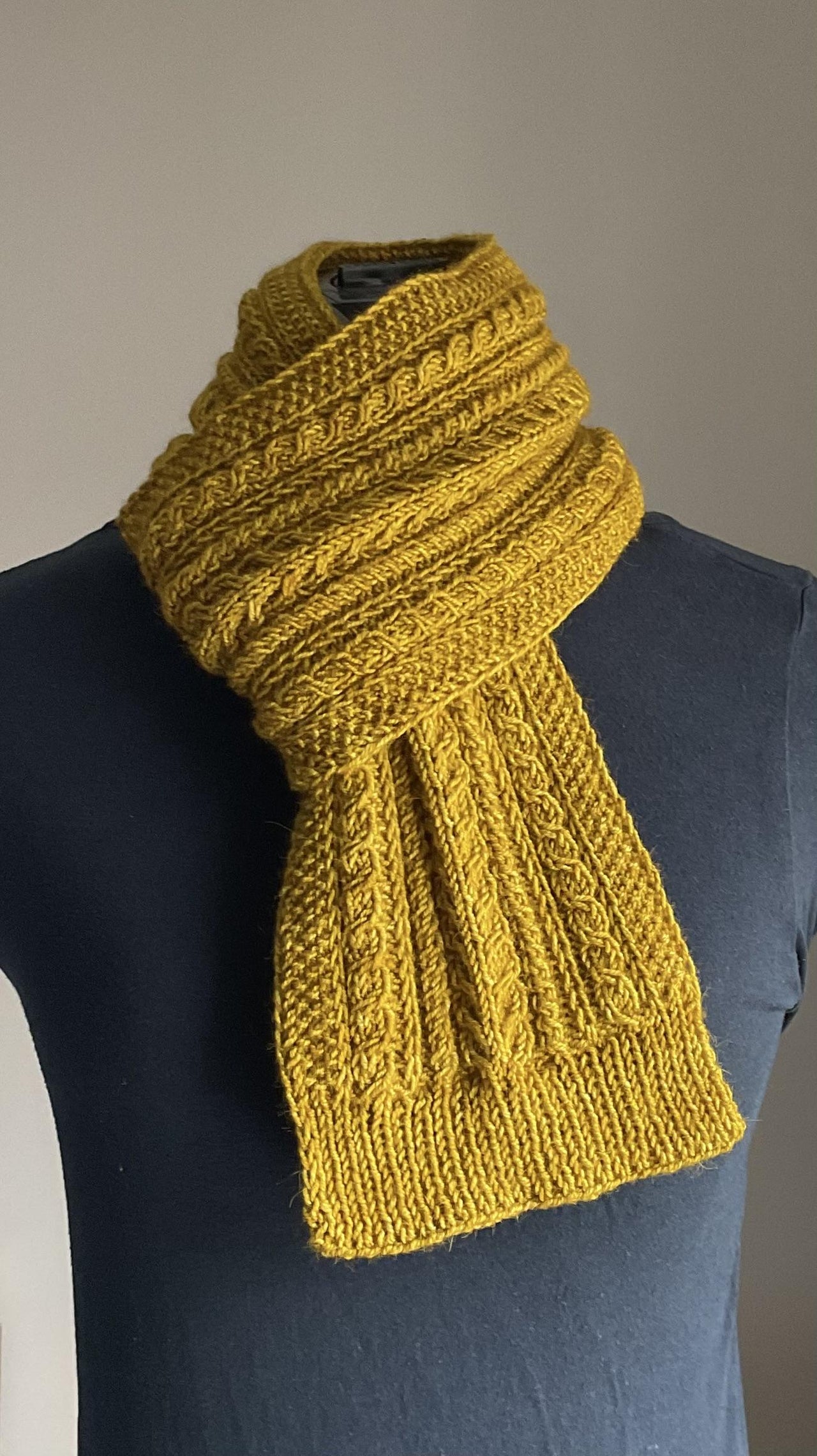 Afternoon Cable Scarf