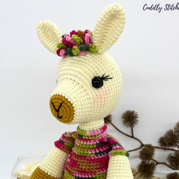 Lana the Llama (Low-Sew)