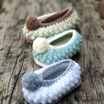 Baby Slipper with Pom Pom's baby bootie pattern